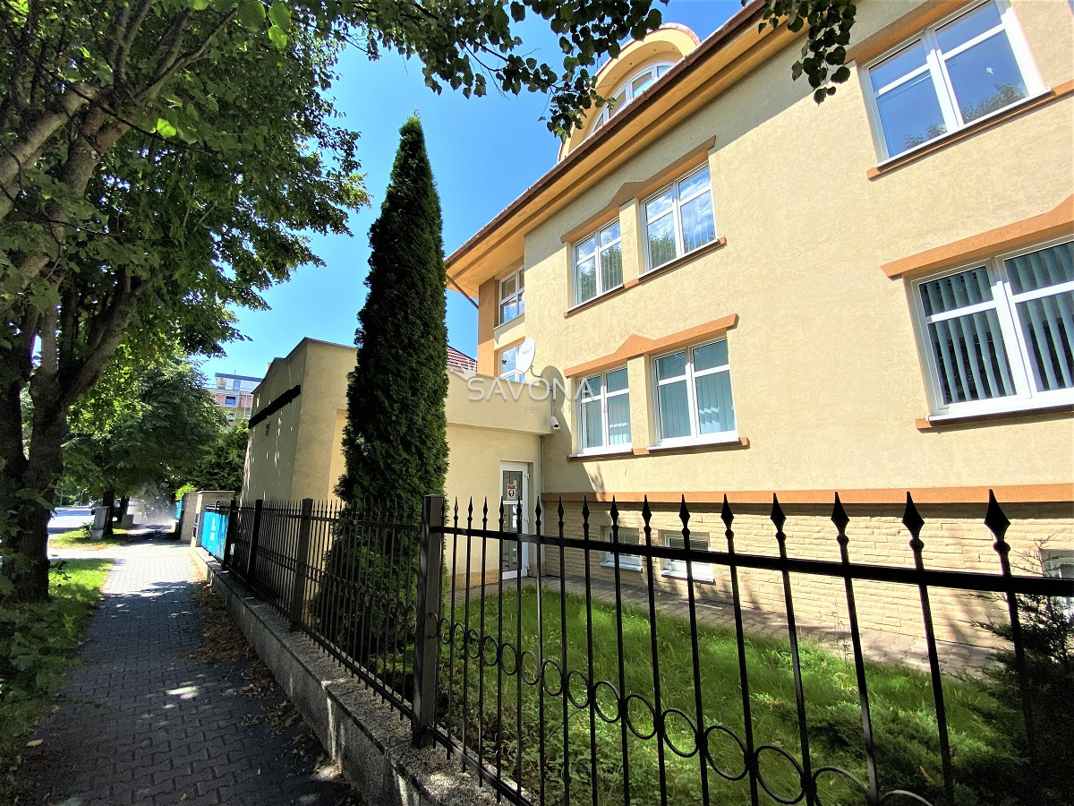 PRENAJATÉ  - NA PRENÁJOM – 28 m2 – priestory na 2. podlaží v blízkosti centra, POPRAD – ul. Hviezdoslavova