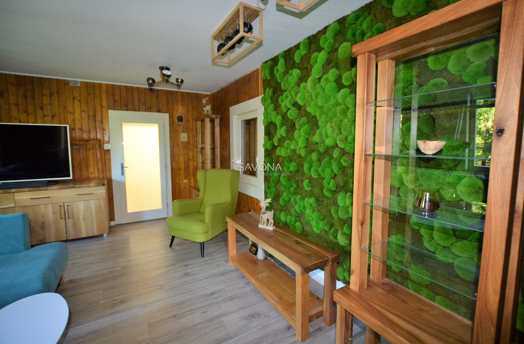 NA PREDAJ / CHATA – 7 izbová so štýlovým interiérom, na pozemku pri lese, Stratená časť Dobšinská Ľadová Jaskyňa