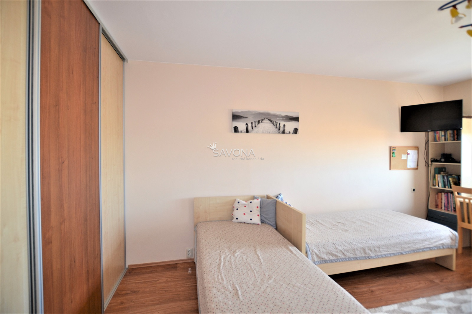 PREDANÝ - 3 izbový byt s balkónom,  81 m2, ul. Rázusova, Poprad